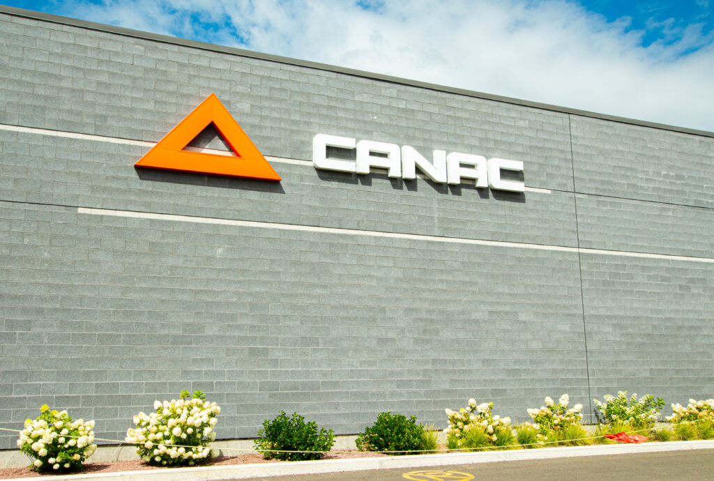 Commerce- Canac_2